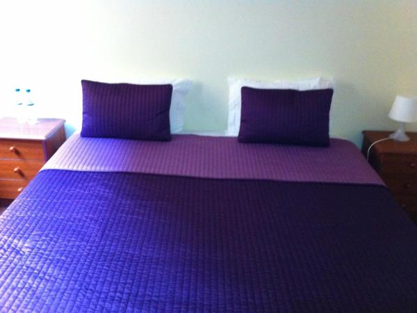 Residencial Valentina : photo 10 de la chambre chambre double ou lits jumeaux avec salle de bains commune