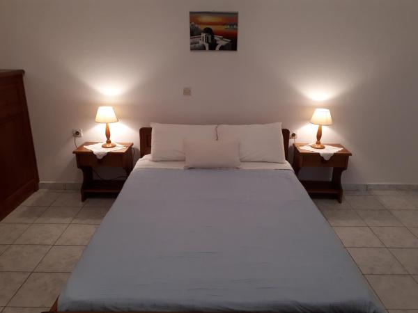 Hotel Paradisos Oia : photo 3 de la chambre studio (2 adultes)