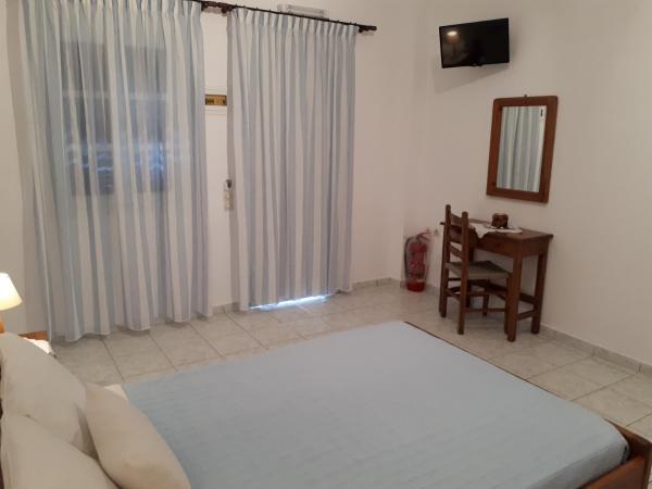 Hotel Paradisos Oia : photo 8 de la chambre studio (2 adultes)