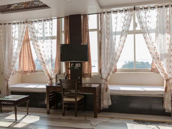 Hotel Sargam Sadan : photo 4 de la chambre suite avec vue sur lac 