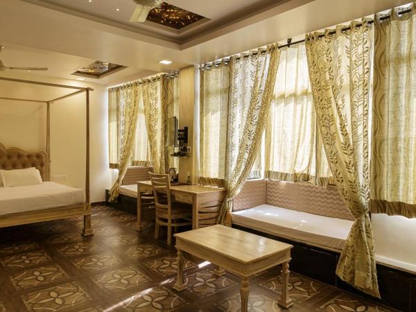 Hotel Sargam Sadan : photo 2 de la chambre suite avec vue sur lac 