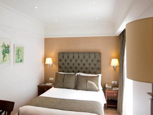 Hera Hotel : photo 2 de la chambre petite chambre double