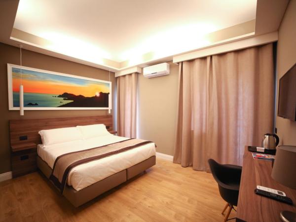 7th Floor Suite : photo 10 de la chambre chambre double ou lits jumeaux deluxe avec balcon