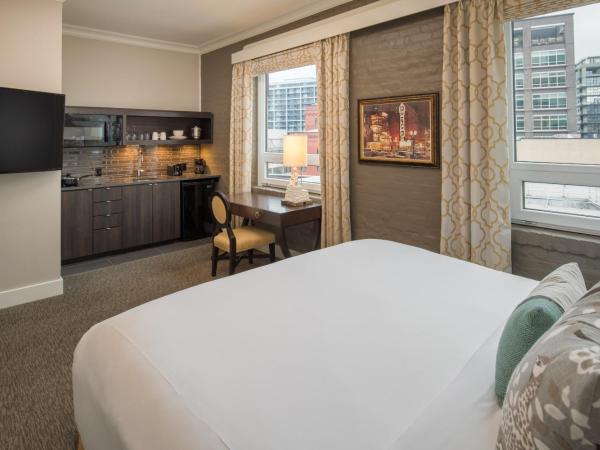 The Mark Spencer Hotel : photo 2 de la chambre chambre lit king-size de luxe avec cuisine