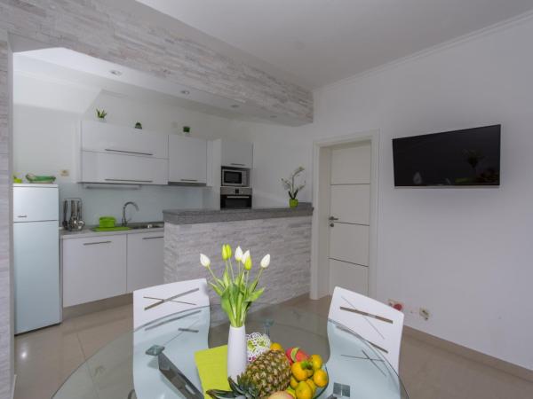 Apartmani Žana : photo 1 de la chambre appartement 2 chambres