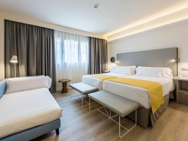 Catalonia Granada : photo 3 de la chambre chambre triple