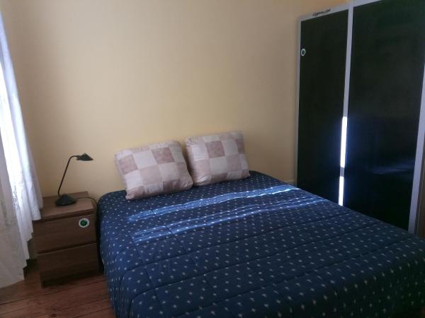 Guesthouse Monsanto : photo 4 de la chambre chambre double