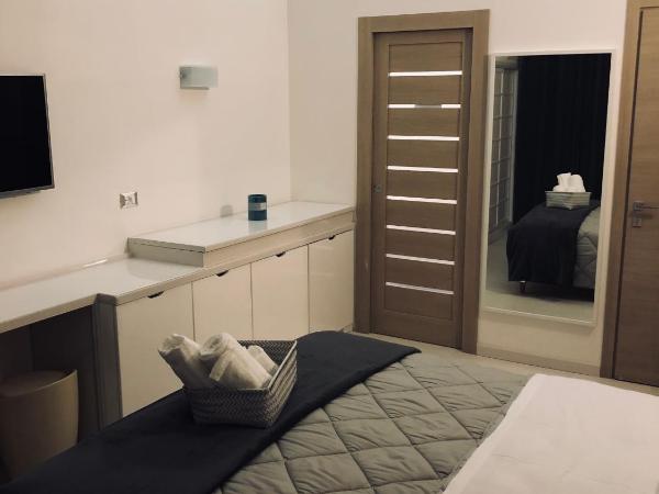 La Stella Di Napoli B&B : photo 8 de la chambre chambre double avec salle de bains privative