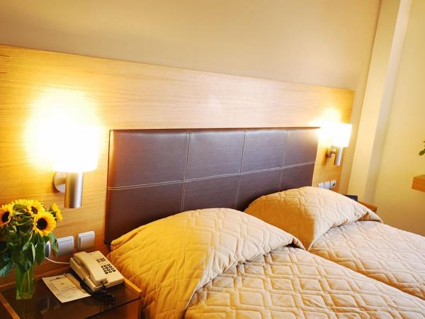 Capsis Hotel Thessaloniki : photo 2 de la chambre chambre familiale (2 adultes et 2 enfants)