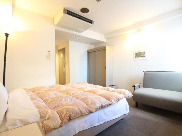 Sakura Hotel Ikebukuro : photo 4 de la chambre chambre double supérieure avec salle de bains privative
