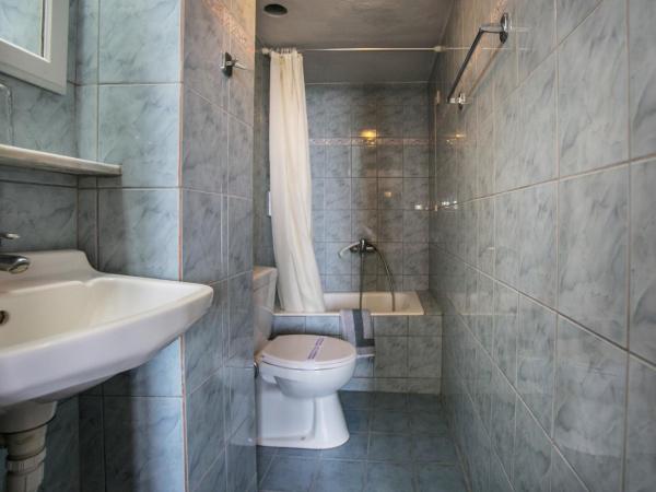 City Life Hotel : photo 2 de la chambre chambre double avec vue sur le port