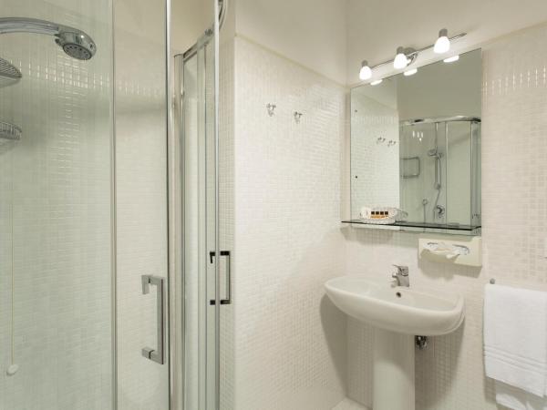 Hotel Byron Bellavista : photo 8 de la chambre chambre double standard