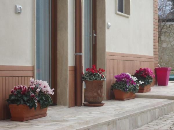 Villa Dafne : photo 6 de la chambre chambre double avec petit lit double - annexe