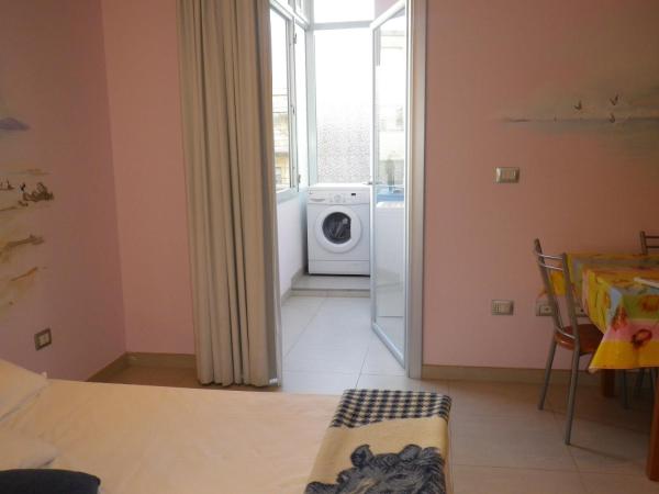 Elisart Guest House : photo 7 de la chambre studio - bâtiment séparé