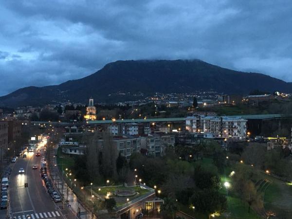 Apartment in Salerno Parco : photo 8 de la chambre chambre quadruple avec terrasse