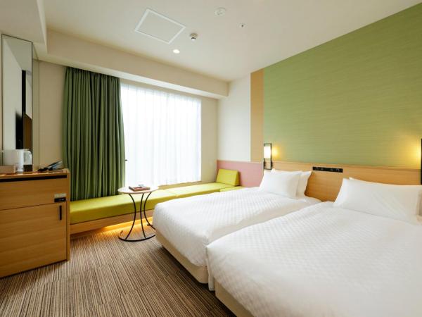 Candeo Hotels Tokyo Shimbashi : photo 1 de la chambre chambre lits jumeaux