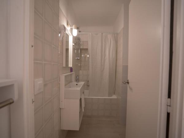 Hostal Marina Cadaqués : photo 7 de la chambre chambre double standard