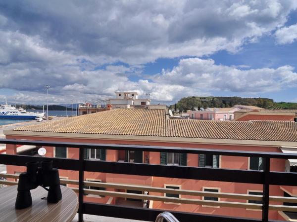 Hotel Atlantis : photo 5 de la chambre chambre double ou lits jumeaux - vue partielle sur mer