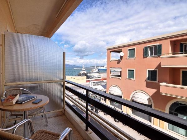 Hotel Atlantis : photo 3 de la chambre chambre triple - vue latérale sur mer