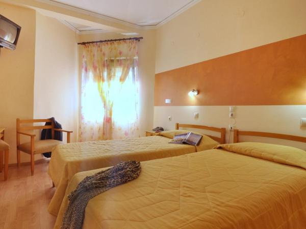 Hotel Atlantis : photo 1 de la chambre chambre double ou lits jumeaux Économique