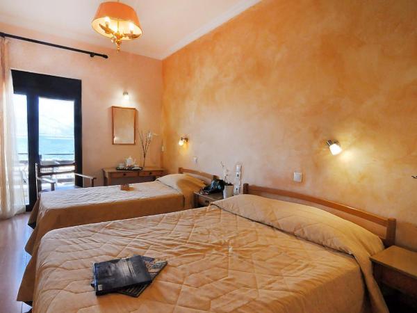 Hotel Atlantis : photo 4 de la chambre chambre triple - vue sur mer