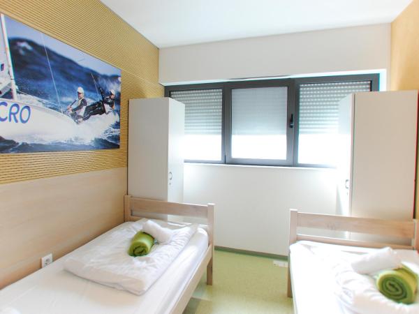 Windward Hostel Zadar : photo 4 de la chambre chambre double avec salle de bains privative