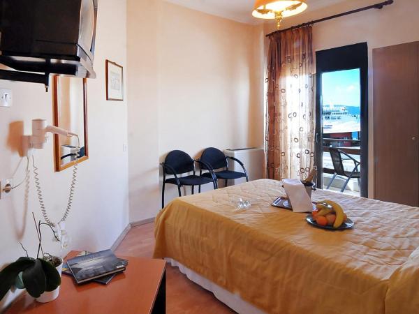 Hotel Atlantis : photo 7 de la chambre chambre familiale (4 adultes) - vue sur mer