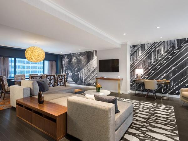 Fairmont The Queen Elizabeth : photo 1 de la chambre suite mile-end