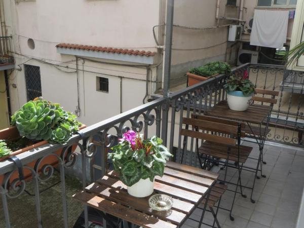 B&B Mini Hotel Incity-close train station and port- : photo 1 de la chambre chambre simple Économique - bâtiment séparé