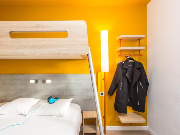 Ibis Budget Marmande : photo 3 de la chambre chambre quadruple