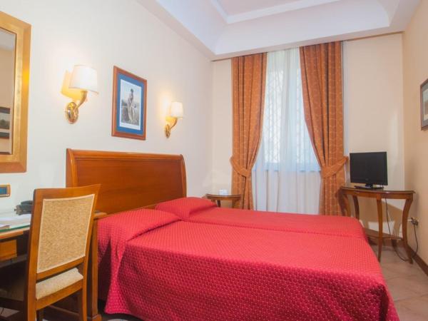 Le Cheminée Business Hotel Napoli : photo 2 de la chambre chambre double ou lits jumeaux