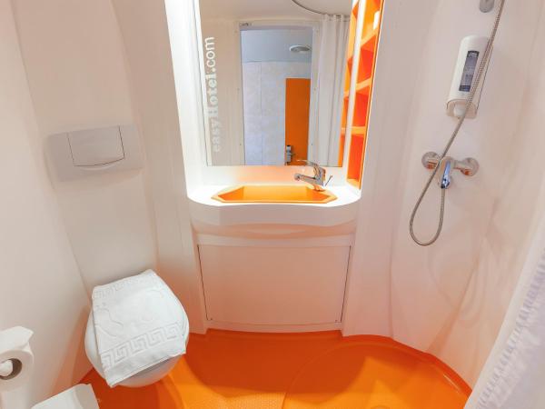 easyHotel Budapest Oktogon : photo 9 de la chambre petite chambre double