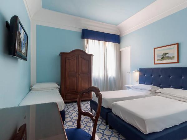 Hotel Mignon Meublè : photo 2 de la chambre chambre triple Économique