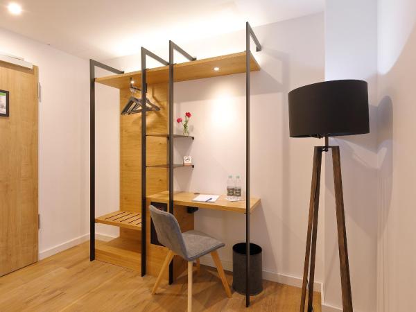 Coffee Fellows Hotel Dortmund : photo 5 de la chambre chambre standard lit queen-size