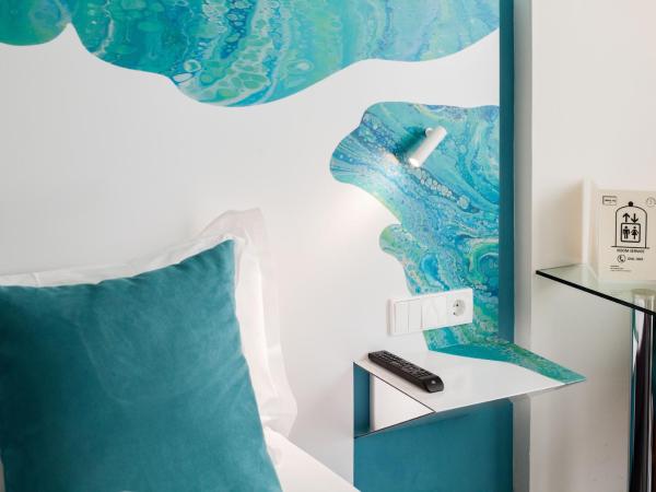 Hotel Concordia Barcelona : photo 7 de la chambre chambre lits jumeaux supérieure