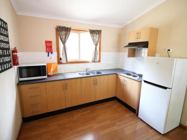 Adelaide Brownhill Creek Tourist Park : photo 6 de la chambre appartement 3 chambres