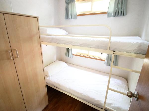 Adelaide Brownhill Creek Tourist Park : photo 9 de la chambre chalet 3 chambres
