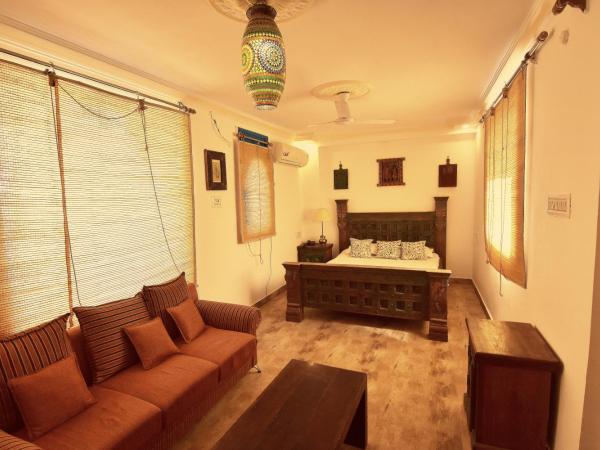 Yogis Guest House : photo 9 de la chambre chambre double héritage