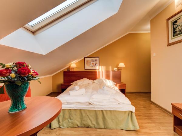 Villa Plaza : photo 1 de la chambre chambre triple