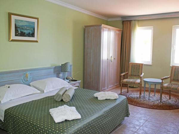 Marina Frapa Resort Rogoznica : photo 1 de la chambre chambre confort avec balcon