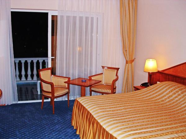 Marina Frapa Resort Rogoznica : photo 3 de la chambre  chambre supérieure avec balcon
