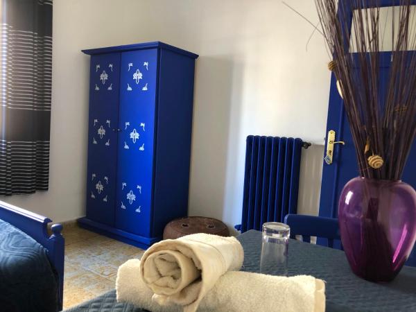 El Muniria : photo 5 de la chambre chambre double avec salle de bains privative