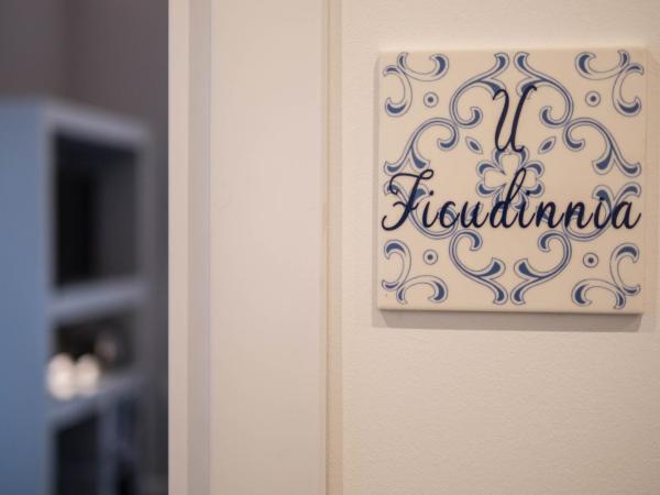 Family Affair Luxury Rooms&Suites : photo 3 de la chambre chambre double deluxe avec balcon