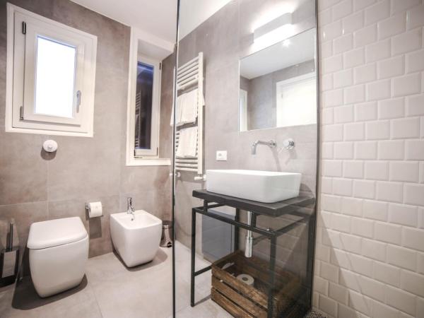 Family Affair Luxury Rooms&Suites : photo 6 de la chambre petite chambre double