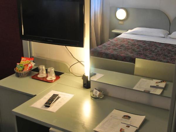 Al Fogher : photo 5 de la chambre chambre double Économique - rez-de-chaussée