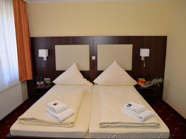 Hotel Neugrabener Hof : photo 1 de la chambre chambre double