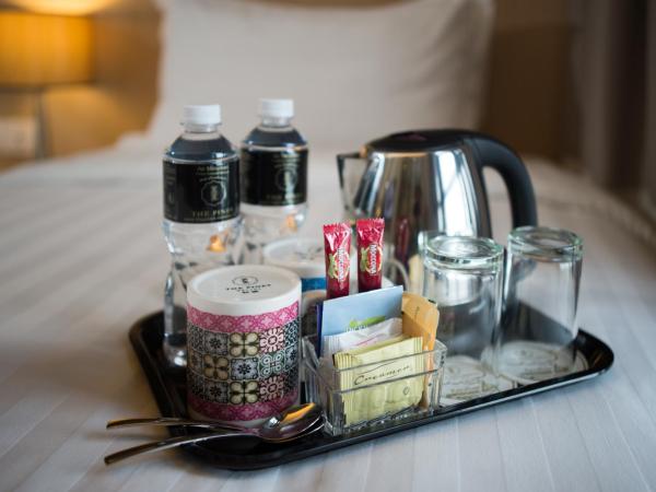 The Pines Melaka : photo 1 de la chambre junior suite twin room - city view