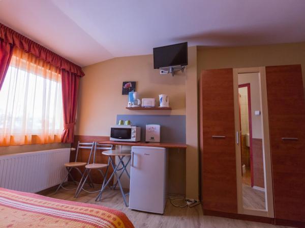 Erika Vendégház : photo 1 de la chambre studio (2 adultes)
