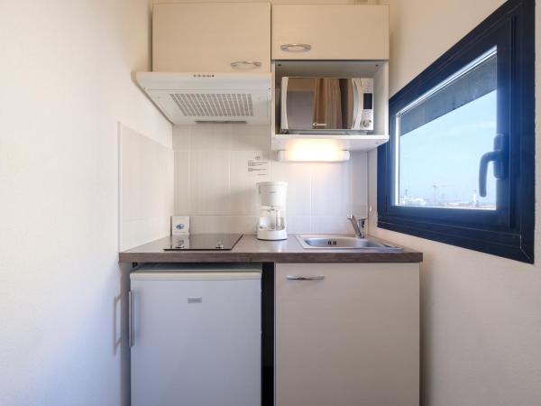 All Suites Appart Hôtel Dunkerque : photo 1 de la chambre studio standard avec lit double (1-2 adultes)