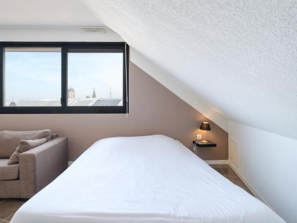 All Suites Appart Hôtel Dunkerque : photo 3 de la chambre studio Économique avec 3 lits simples